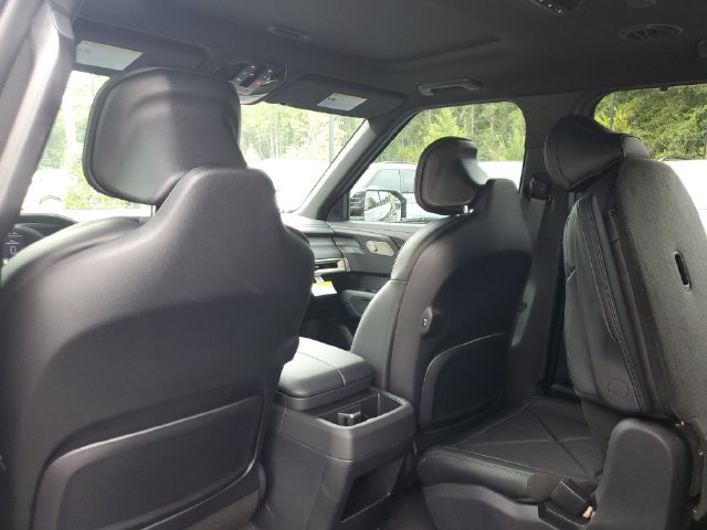 New 2027 Ebony Black Kia EX image 17