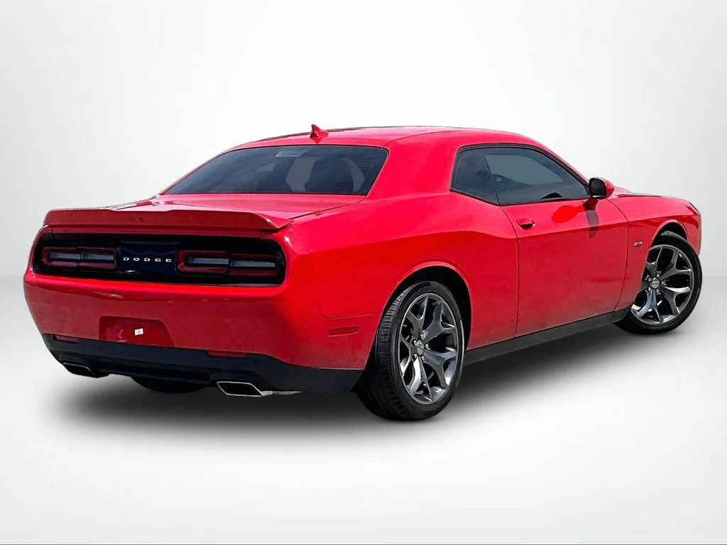 Used 2015 Red Dodge R/T image 3