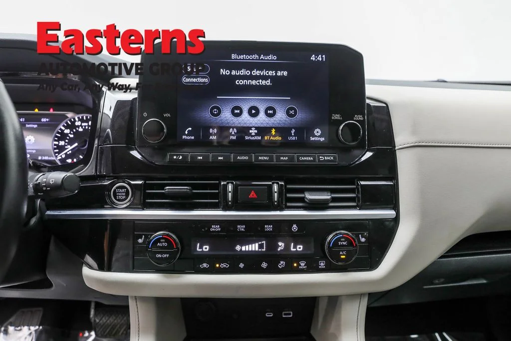 Used 2023 Gray Nissan SL image 11