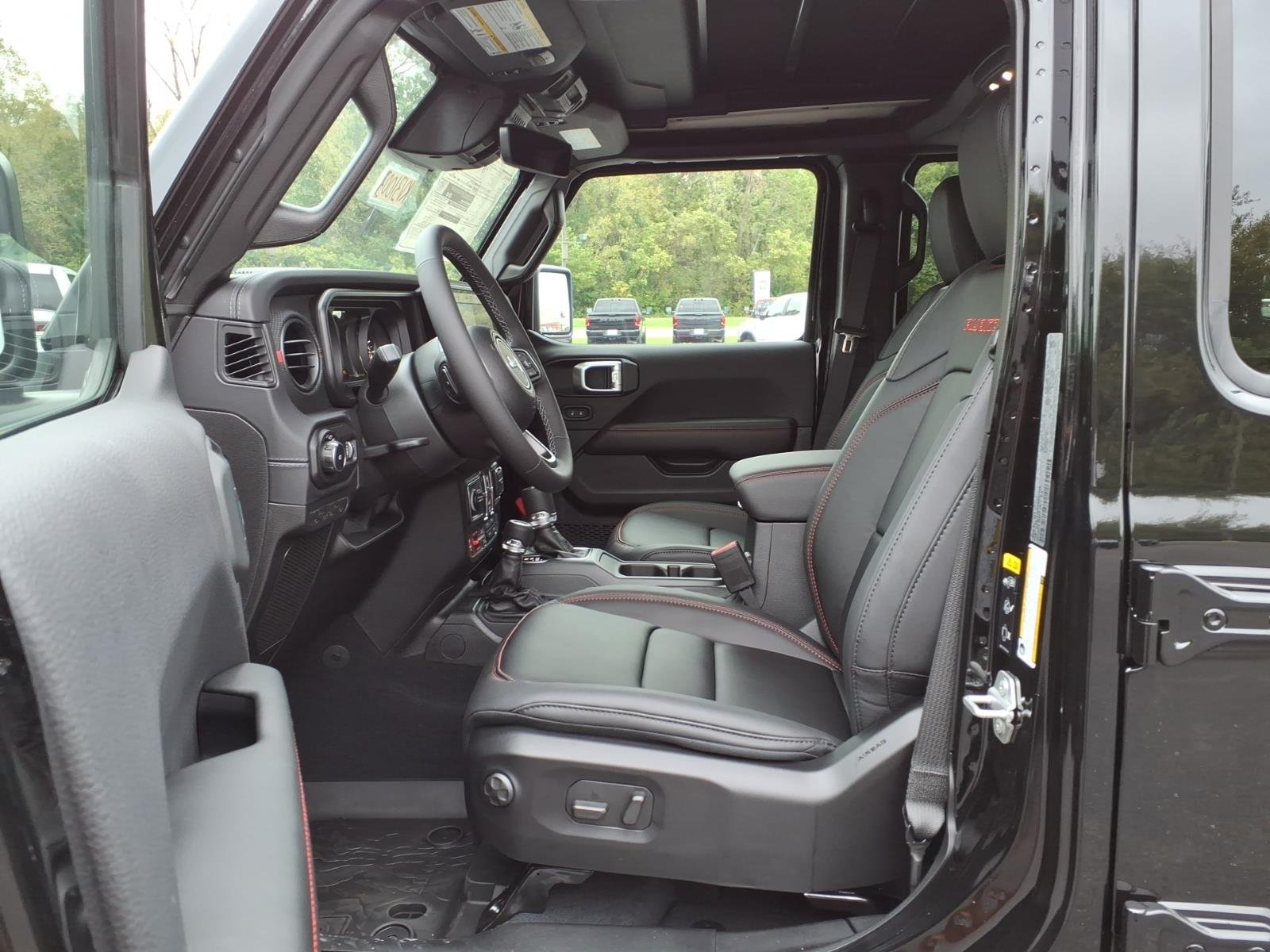 New 2027 Black Clear-Coat Paint Jeep Rubicon X image 13