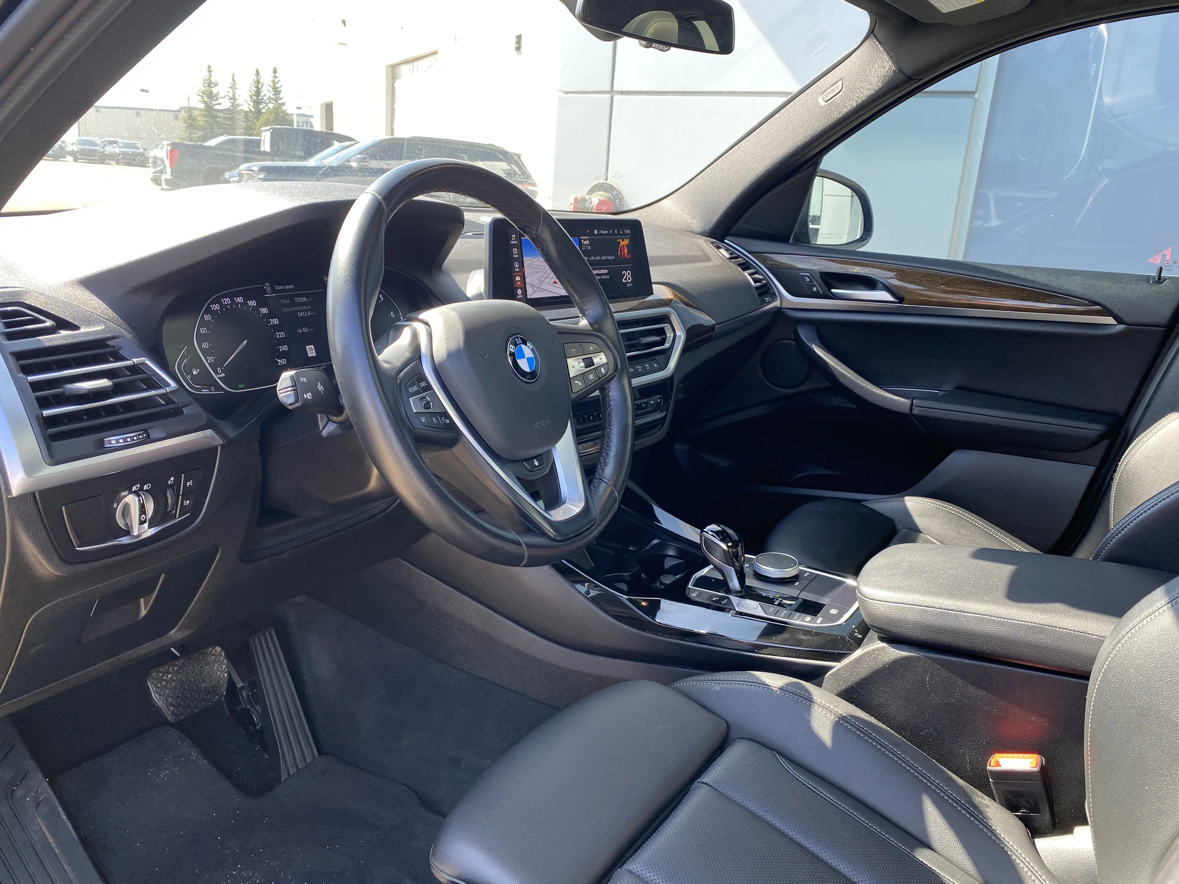 Used 2022 Black BMW xDrive30i * PANORAMIC SUNROOF * DIGITAL DASH * image 9