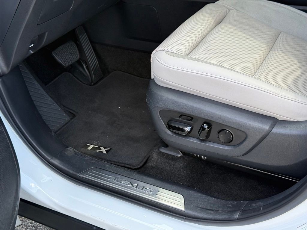Certified Used 2024 WIND CHILL PEARL Lexus 350 Luxury image 25