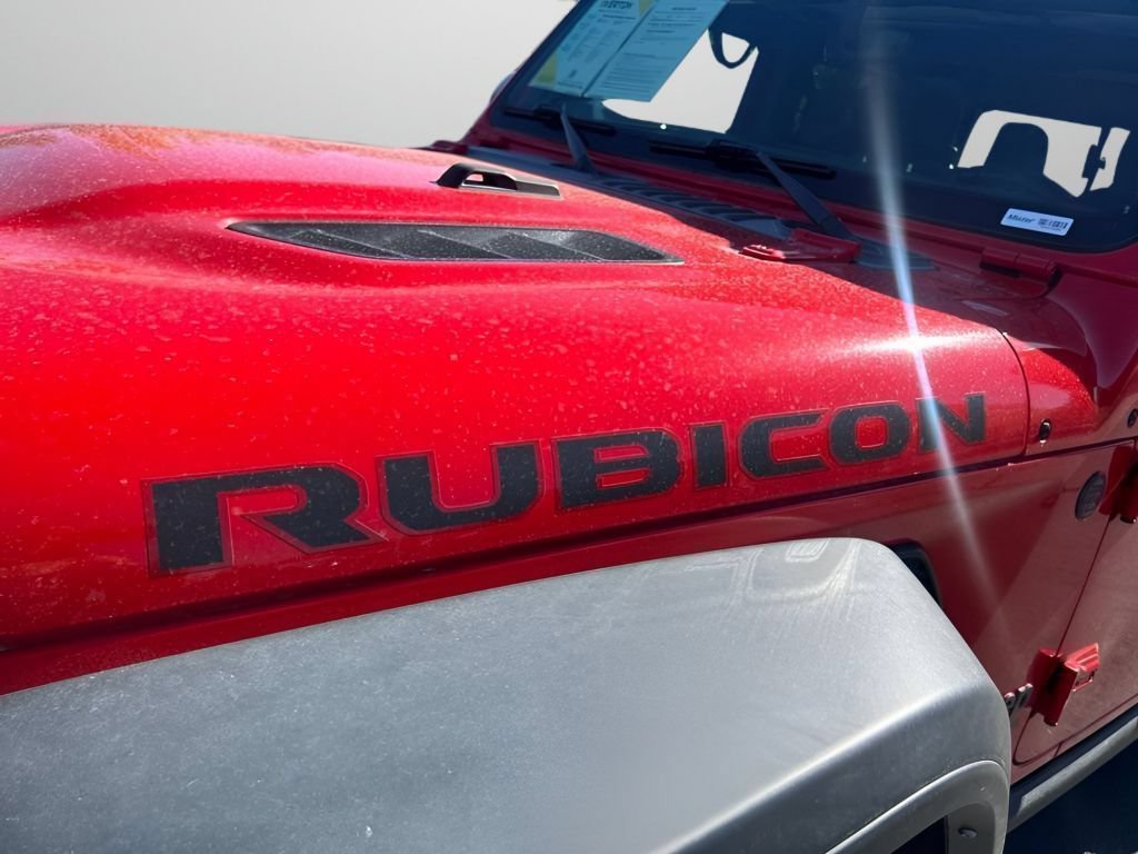 Used 2022 Firecracker Red Clearcoat Jeep Rubicon image 12