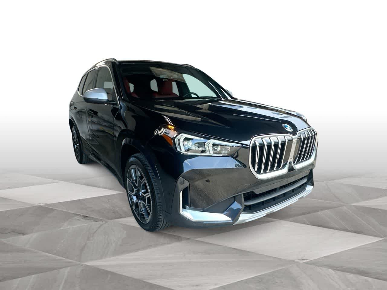 Used 2024 Black BMW xDrive28i image 2
