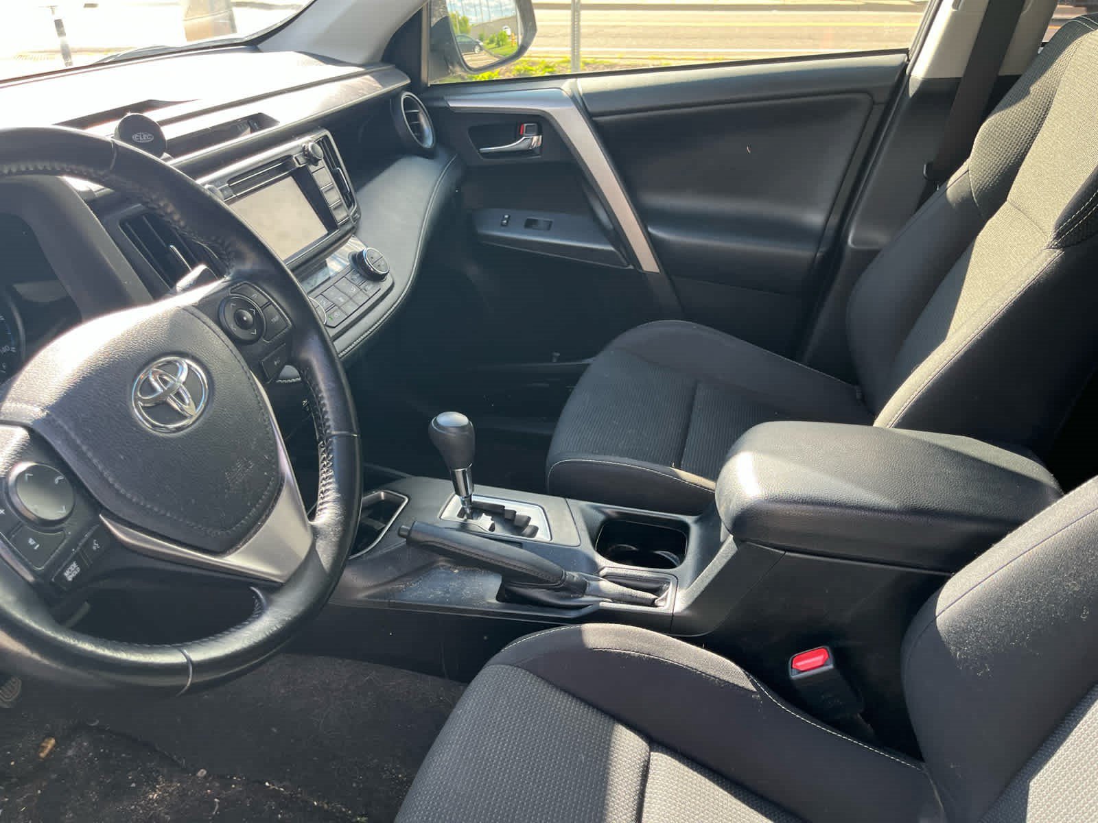 Used 2018 Magnetic Gray Metallic Toyota XLE image 7