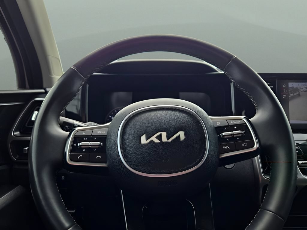 Used 2023 White Kia X-Line EX image 30
