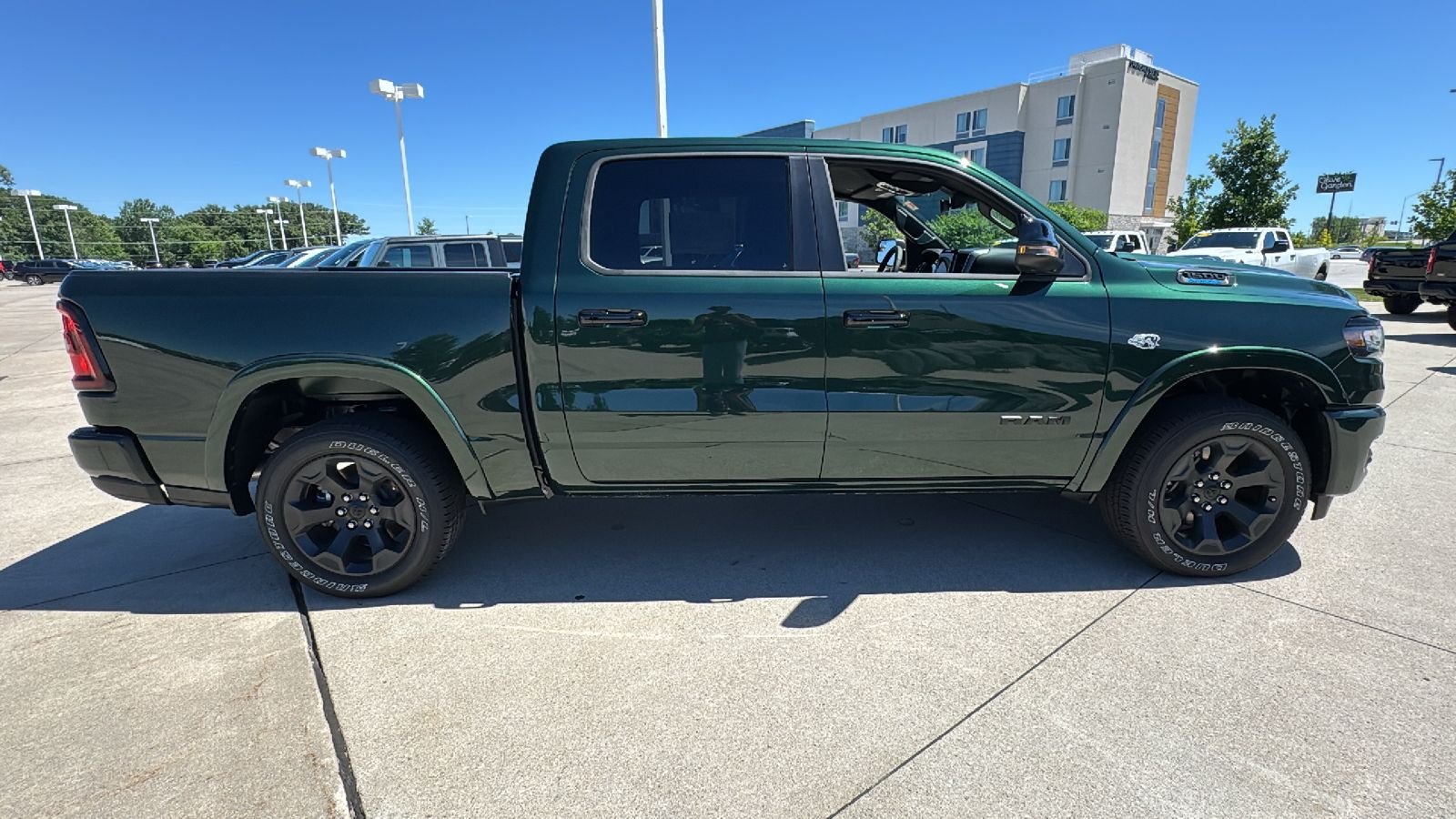 New 2026 Serrano-Green Metallic Exterior Paint RAM Big Horn/Lone Star image 18