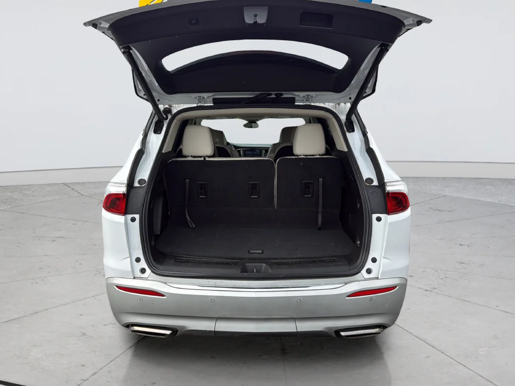 Used 2023 White Buick Essence image 28