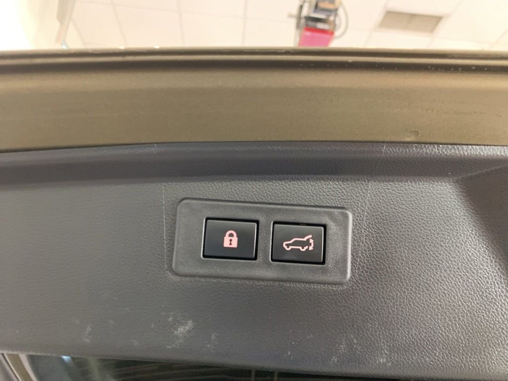 2023 Subaru Outback Touring - Photo 16