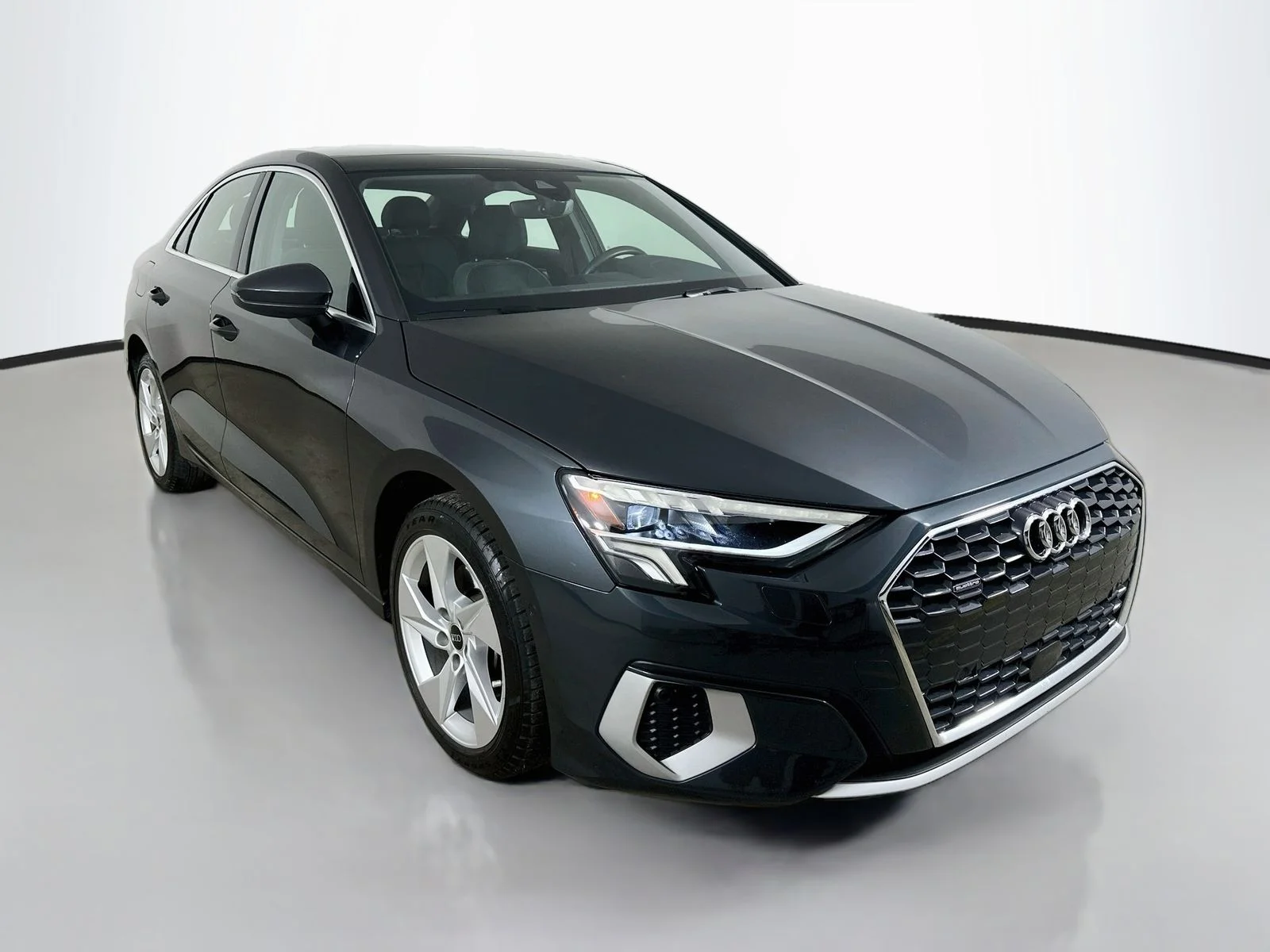 Used 2023 Gray Audi  image 3