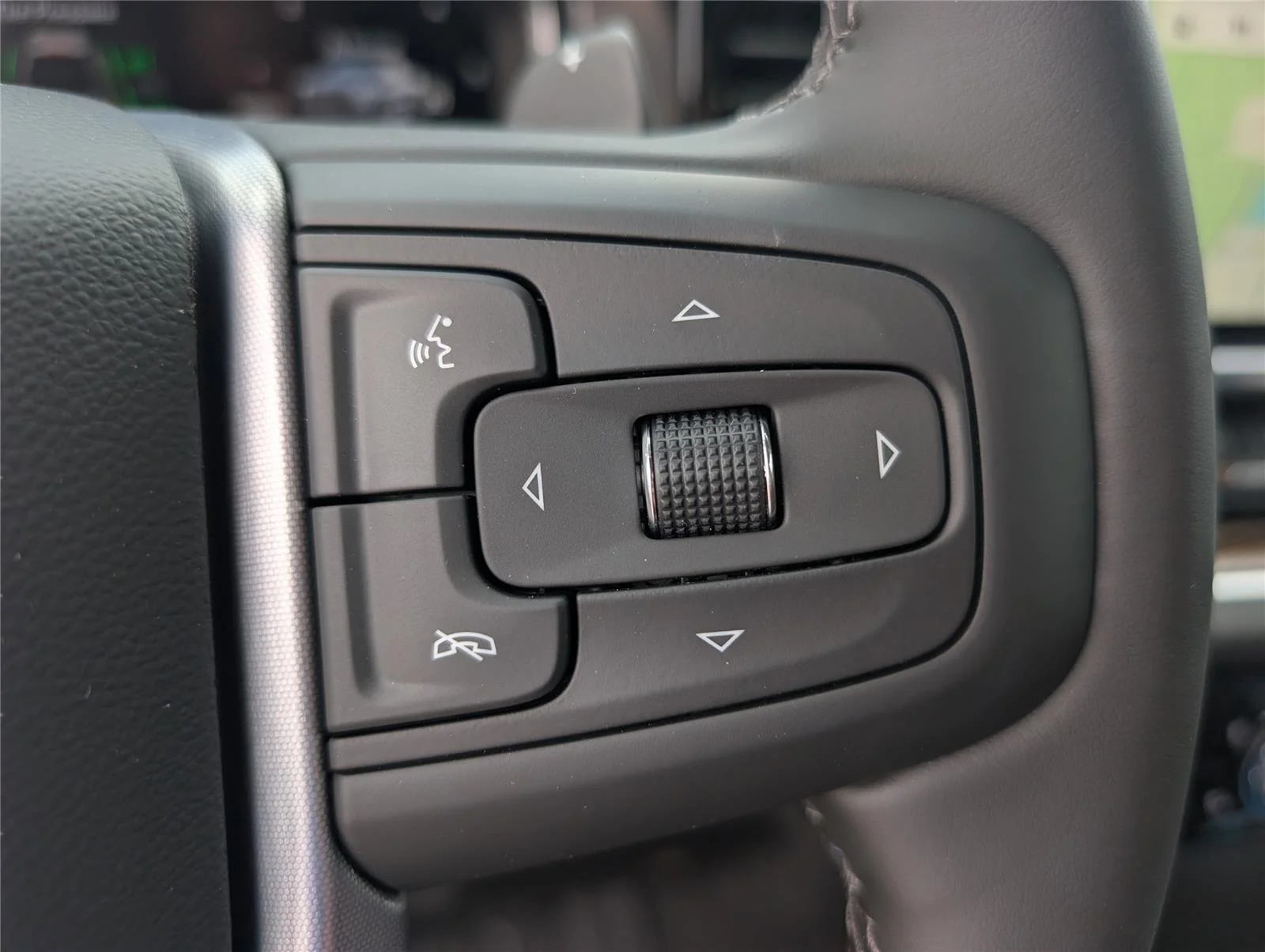 New 2026 Summit White GMC Elevation image 14