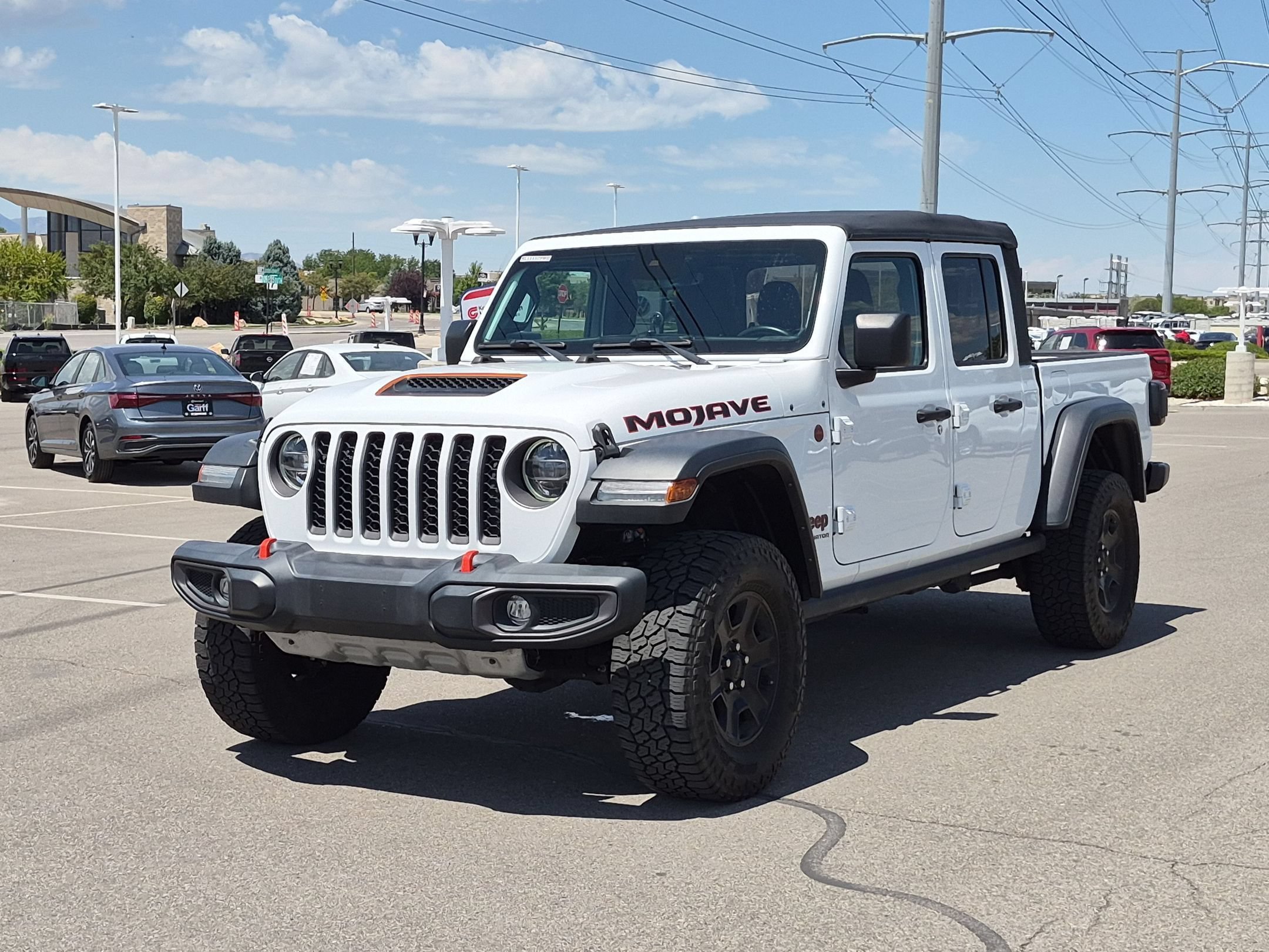 Used 2022 Bright White Clearcoat Jeep Mojave image 8