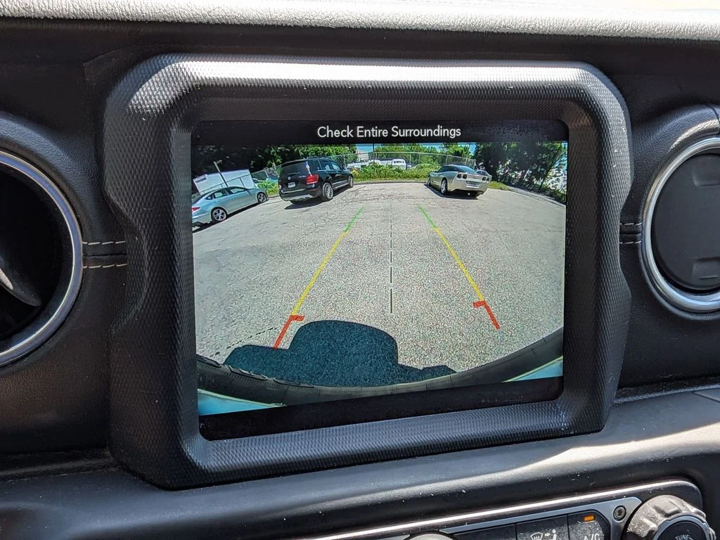 Used 2019 Gray Jeep Unlimited Sahara image 20