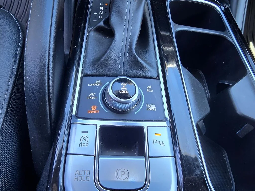 Used 2024 Gravity Gray Kia EX X-Line image 18