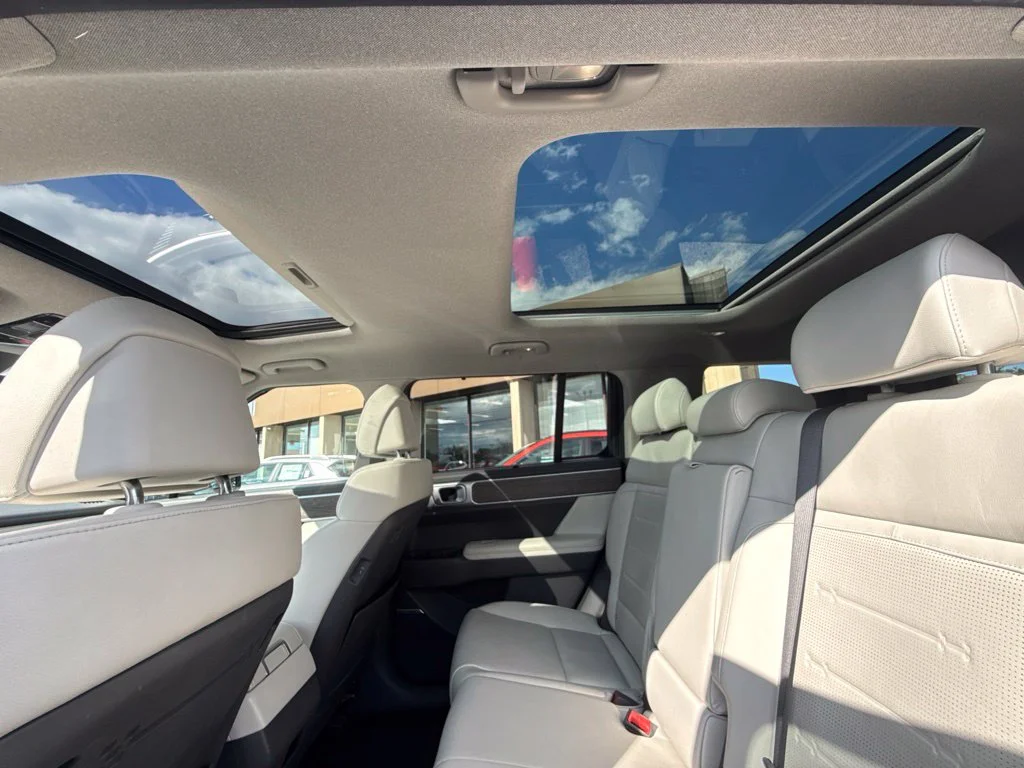 Used 2024 White Hyundai Limited image 35