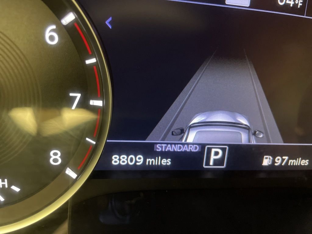 Used 2025 White INFINITI SENSORY image 13