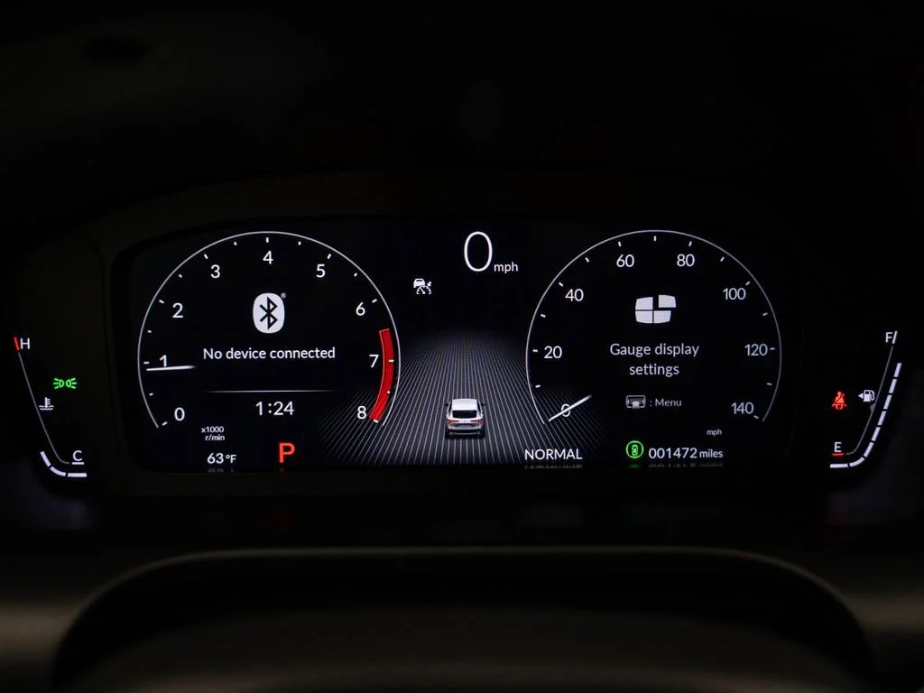 Used 2025 Platinum White Pearl Acura  image 30