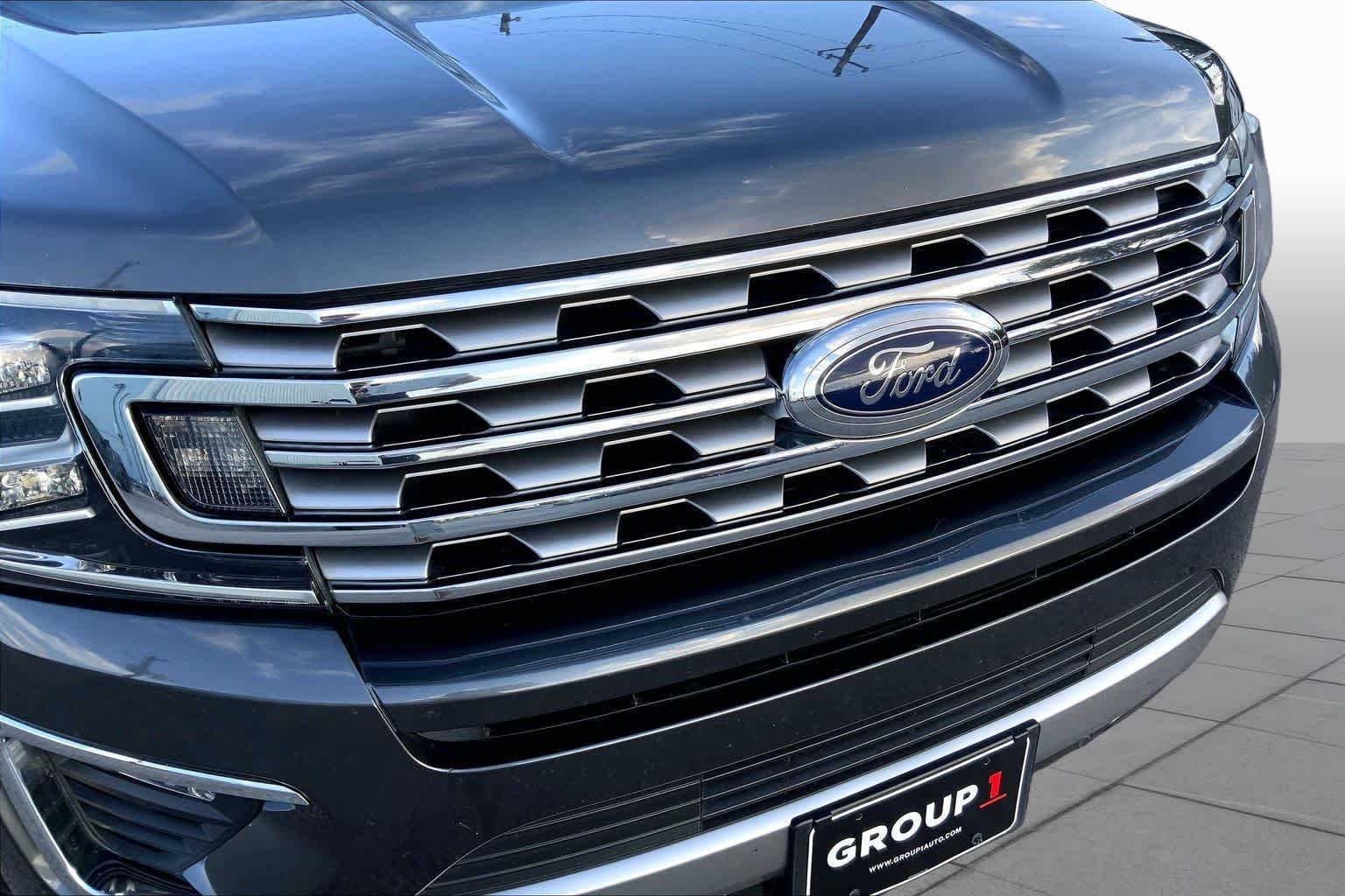 Used 2019 Magnetic Ford Limited image 29