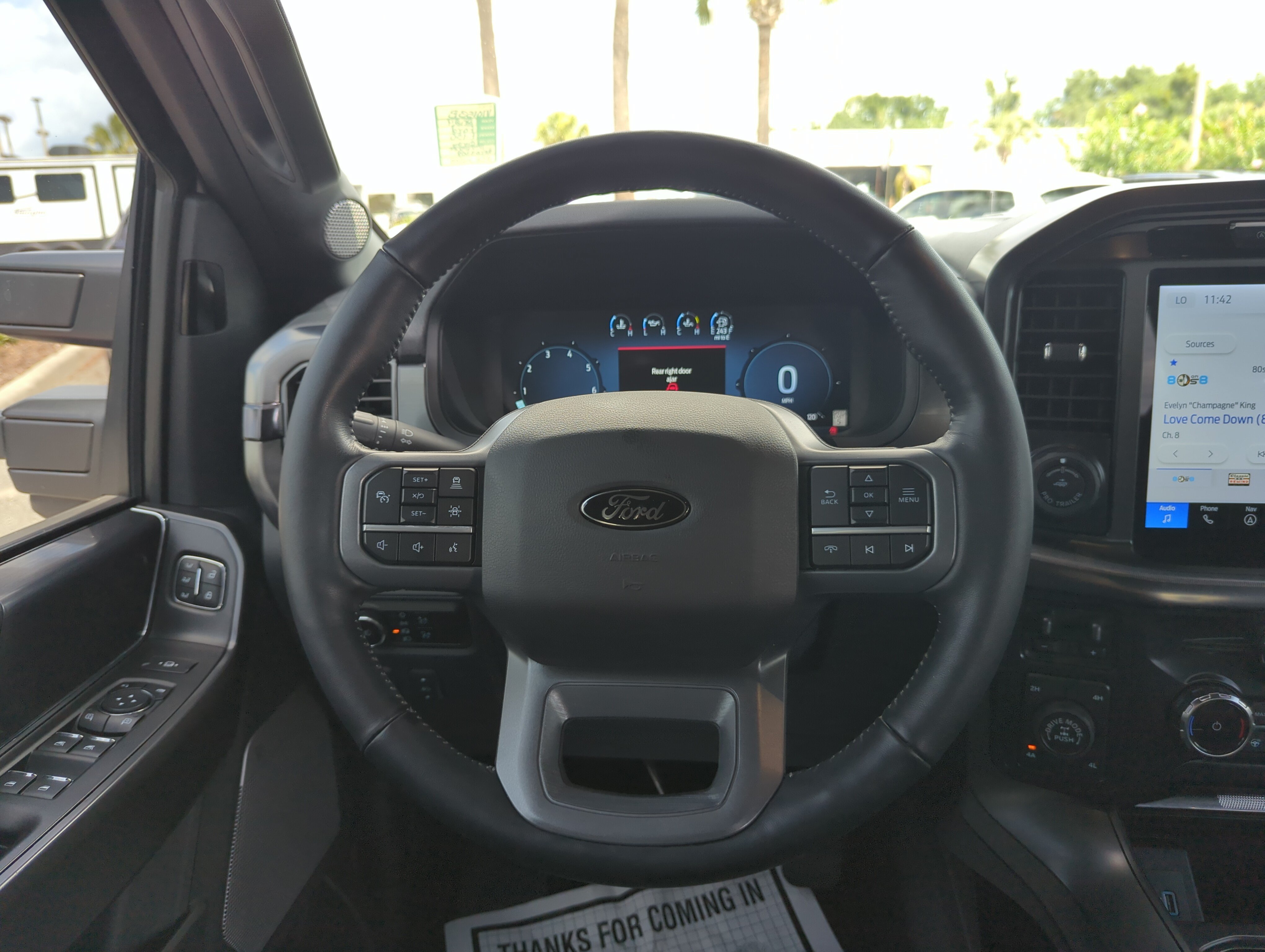 Used 2024 Avalanche Ford LARIAT image 18