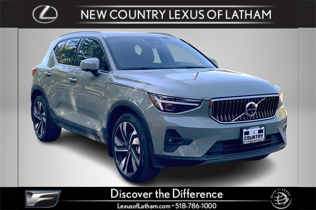 2024 Volvo XC40 Ultimate