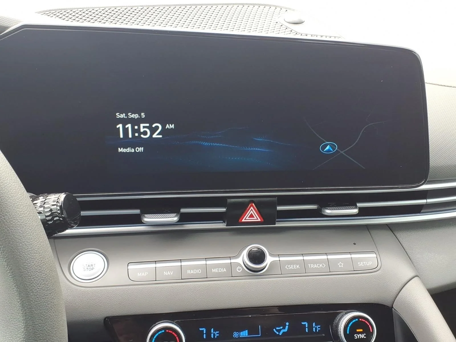 Used 2024 Abyss Black Hyundai SEL image 20