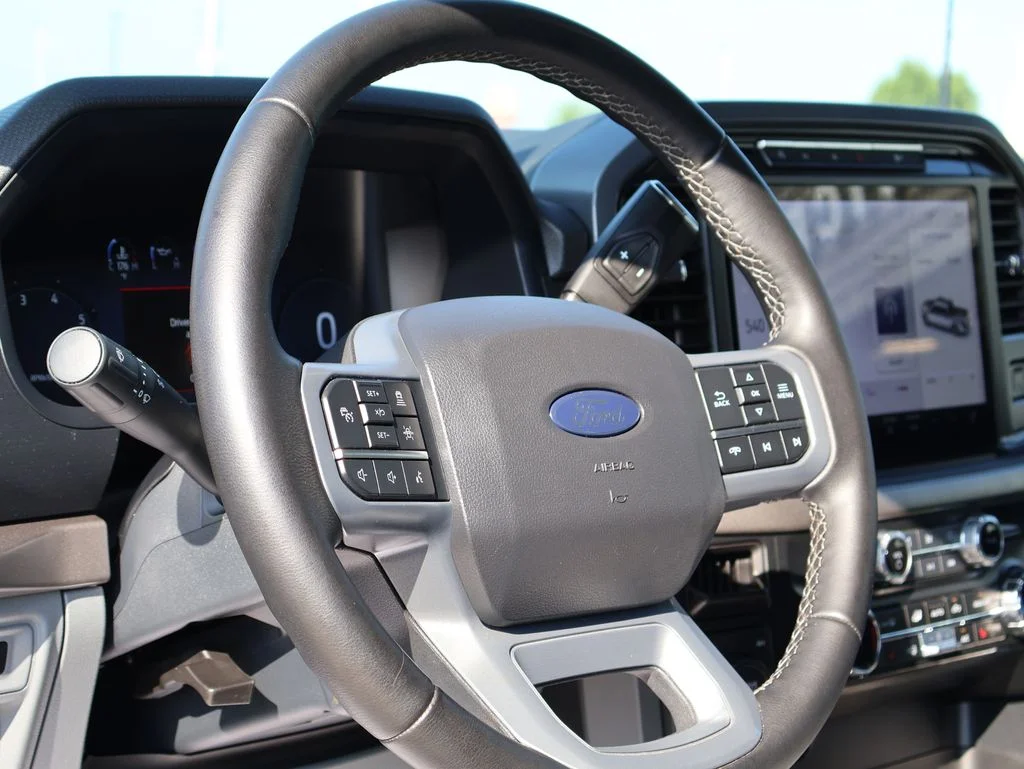 Used 2024 Avalanche Ford XLT image 25