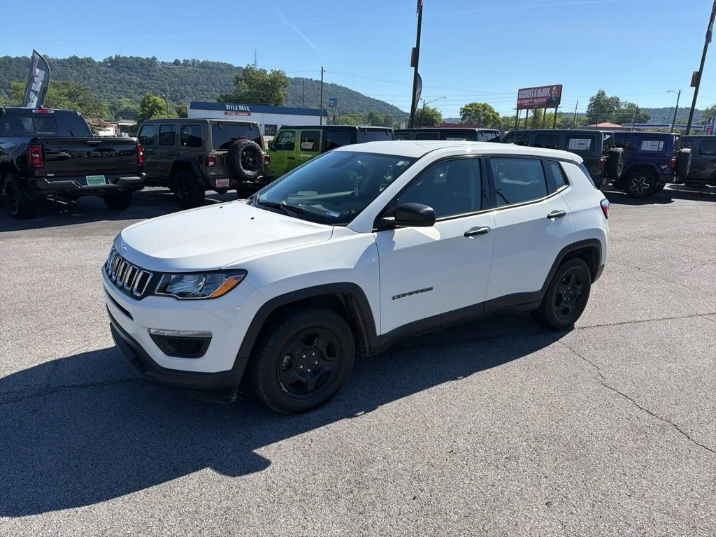 2021 Jeep Compass Sport's photo