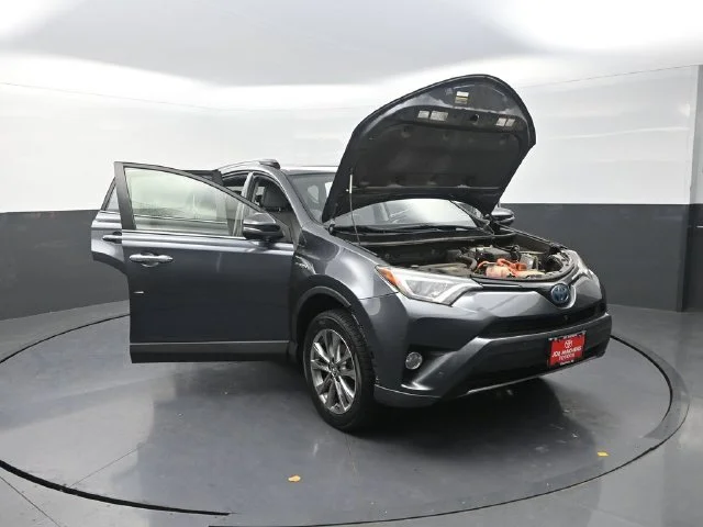 Used 2018 Gray Toyota Limited image 39
