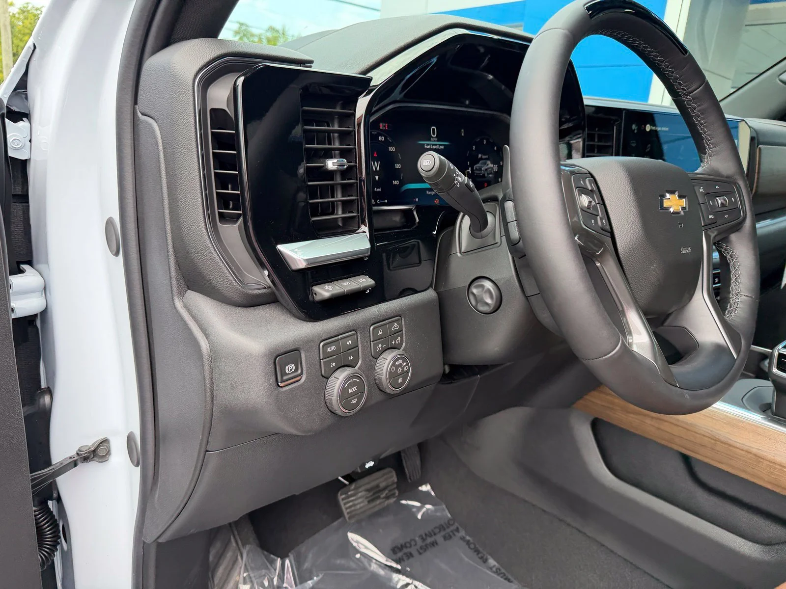 New 2026 Polar White Tricoat Chevrolet High Country image 11