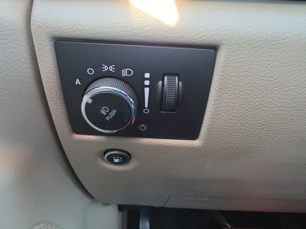 Used 2021 White Jeep Limited image 15