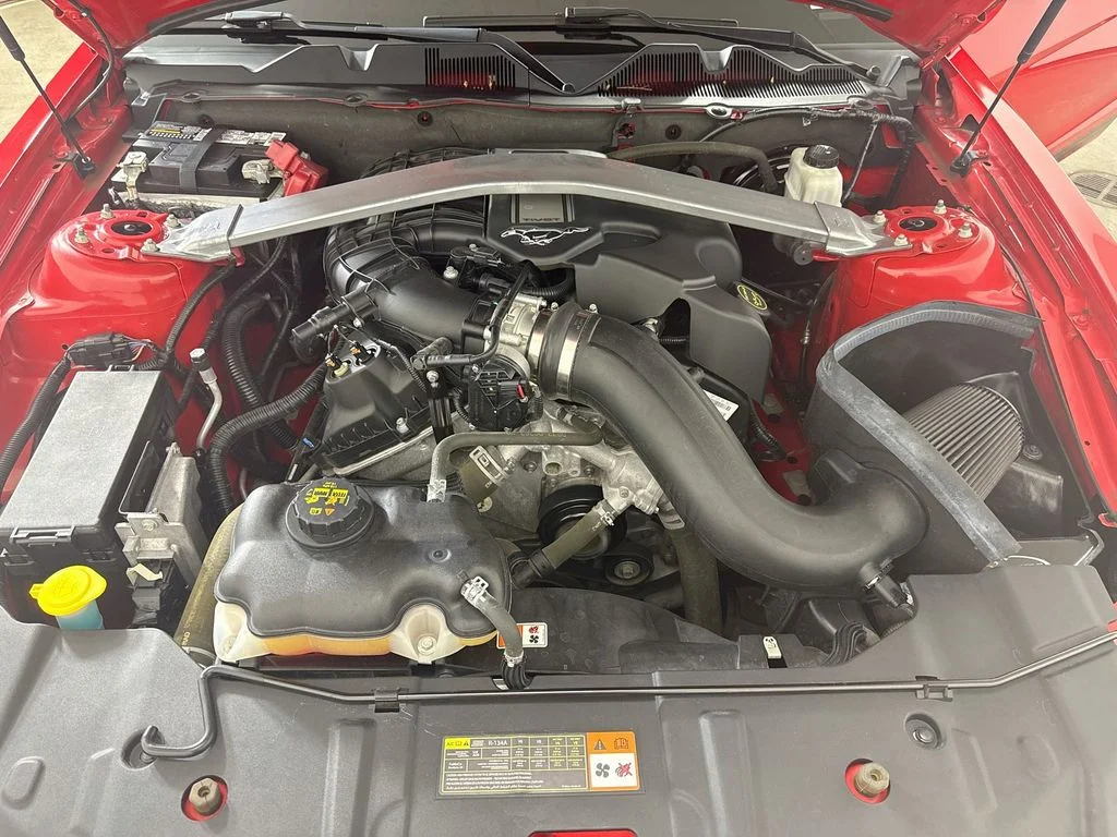 Used 2014 Race Red Ford V6 image 26