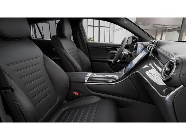 New 2026 Verde Silver Metallic Mercedes-Benz GLC 300 image 4