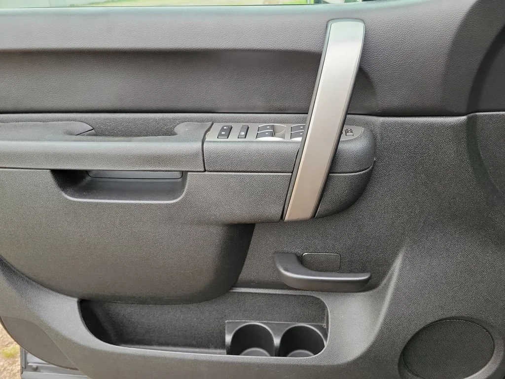 Used 2013 BLACK Chevrolet LT image 15