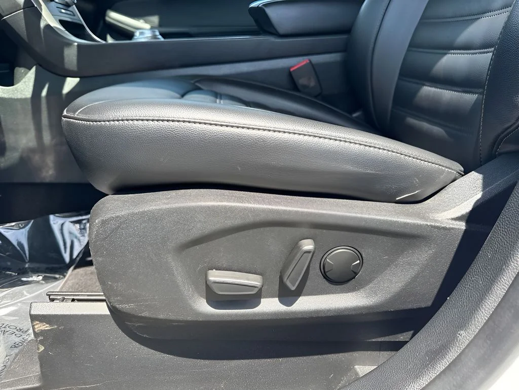 Used 2024 White Ford SEL image 10