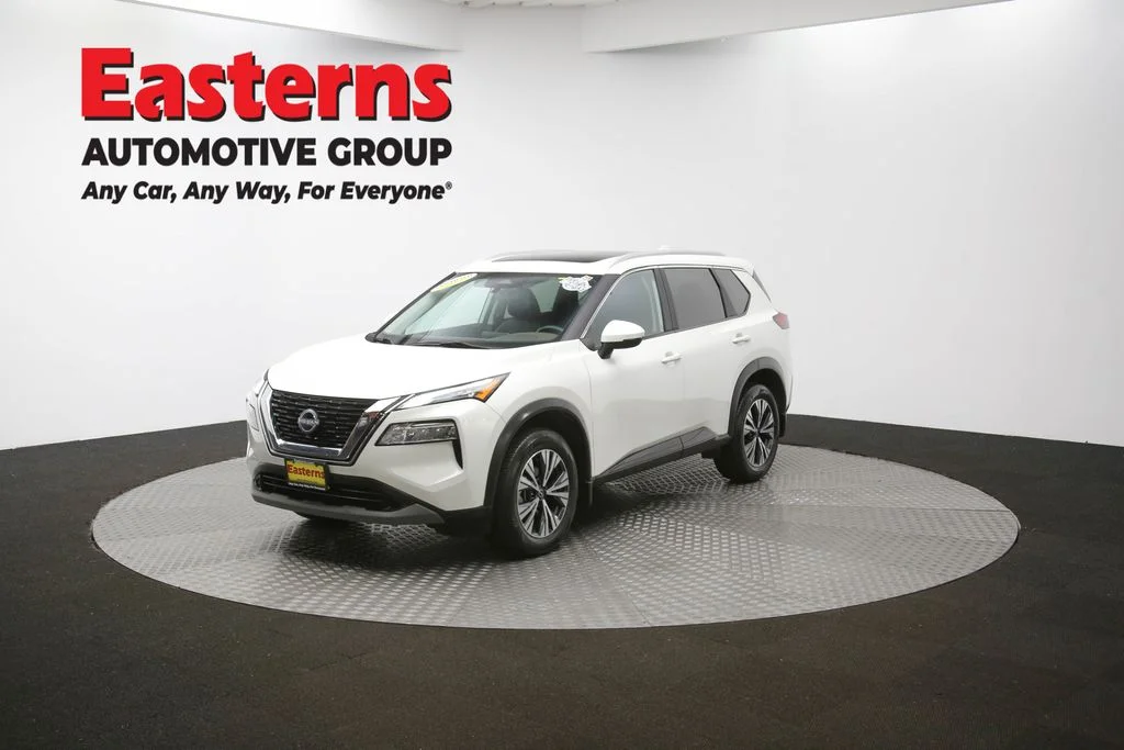 Used 2023 White Nissan SV image 57