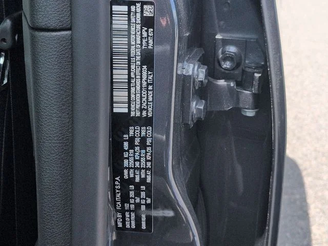 Used 2022 Gray Jeep Limited image 38