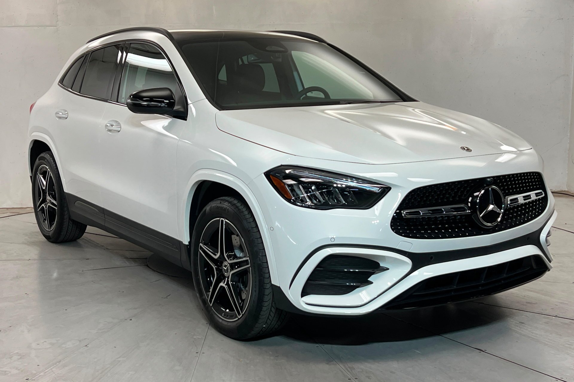 New 2026 Polar White Mercedes-Benz GLA 250 image 33