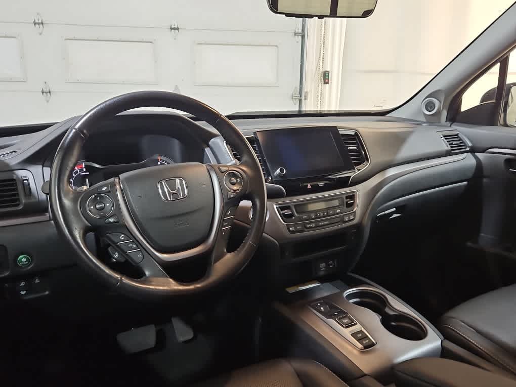 Used 2023 Crystal Black Pearl Honda RTL-E image 13