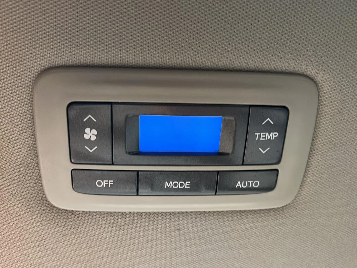 Used 2017 Midnight Black Metallic Toyota XLE Premium image 38