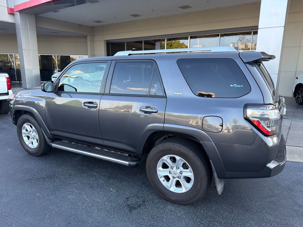 Used 2018 Gray Toyota SR5 image 5
