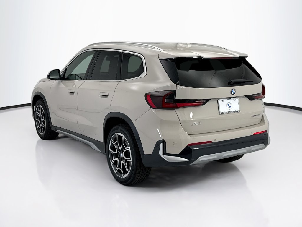 Used 2026 Gray Metallic BMW xDrive28i image 7