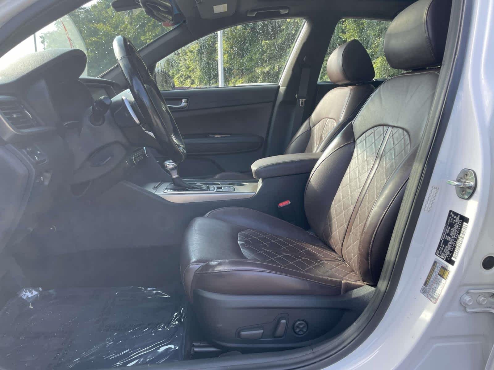 Used 2019 Snow White Pearl Kia SX image 22
