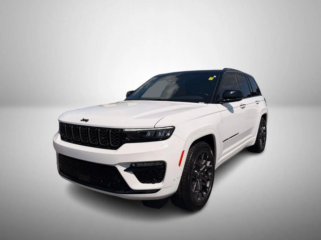Used 2024 White Jeep Summit Reserve image 2