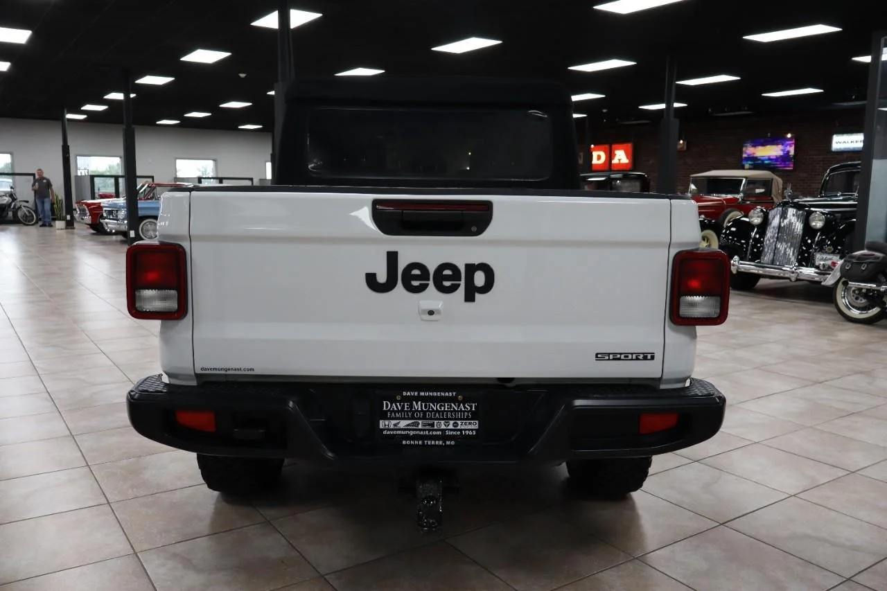 Used 2020 Bright White Clear Coat Jeep Sport S image 4