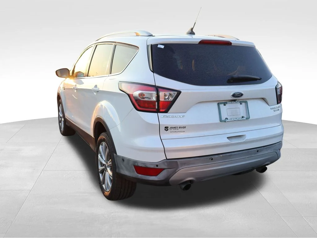 Used 2018 White Ford Titanium image 22