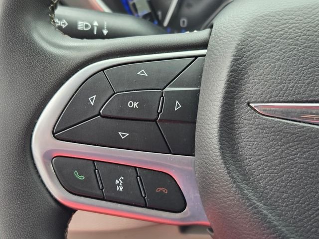 Used 2023 Black Chrysler Touring L image 26