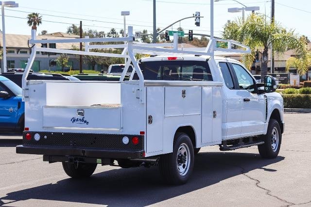 New 2026 Oxford White Ford F-350® XL image 35