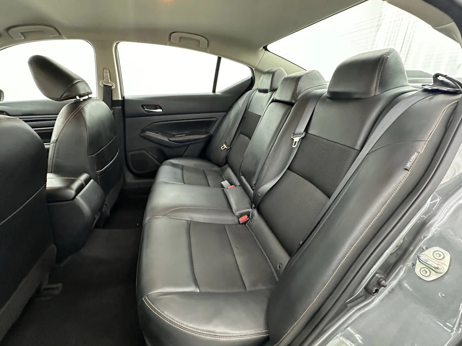 Used 2022 Gun Metallic Nissan 2.5 SR image 32