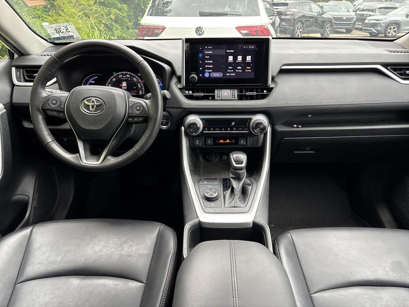 Used 2023 Wind Chill Pearl Toyota XLE Premium image 33