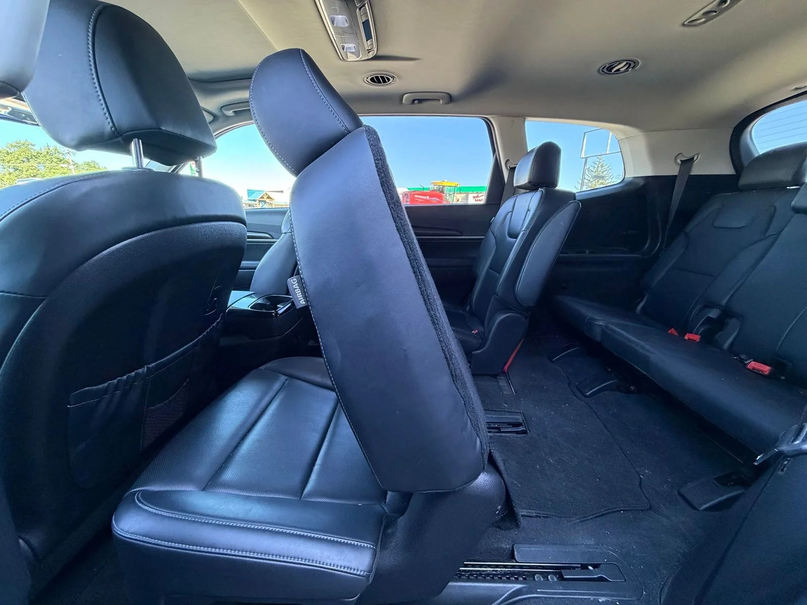 Used 2025 Green Kia S image 11